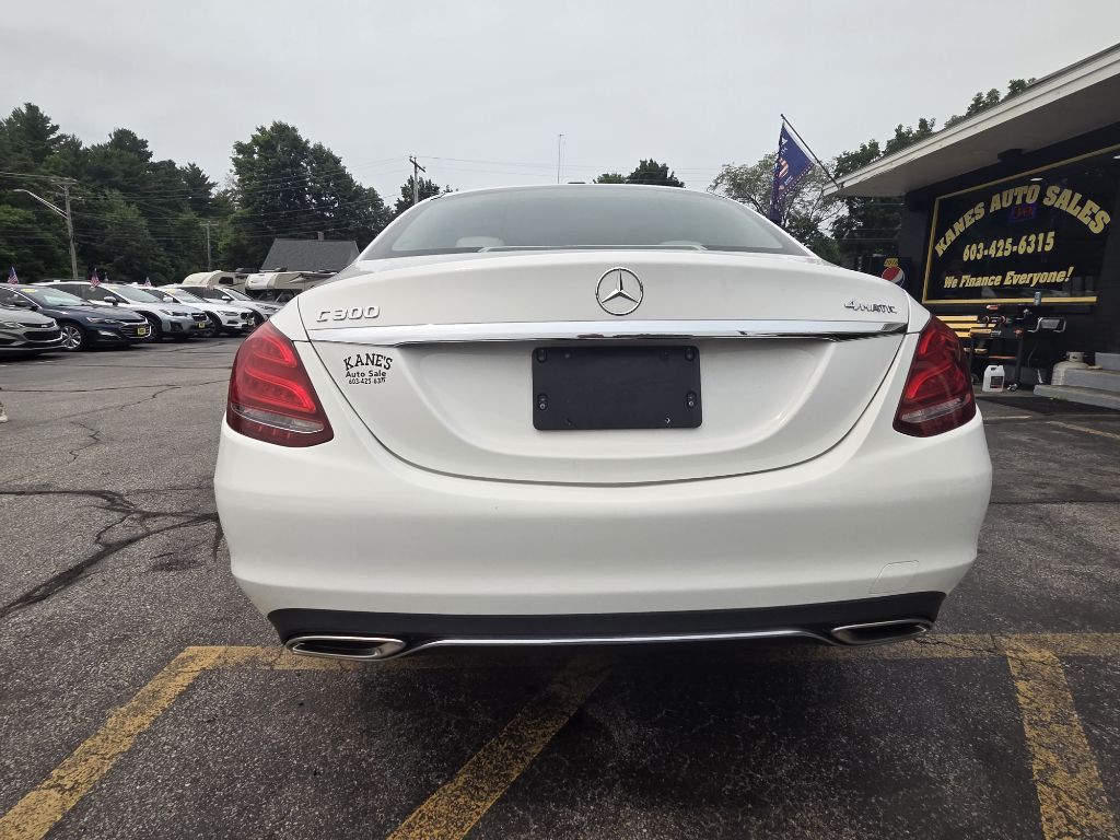 2017 Mercedes-Benz C-Class Image 8