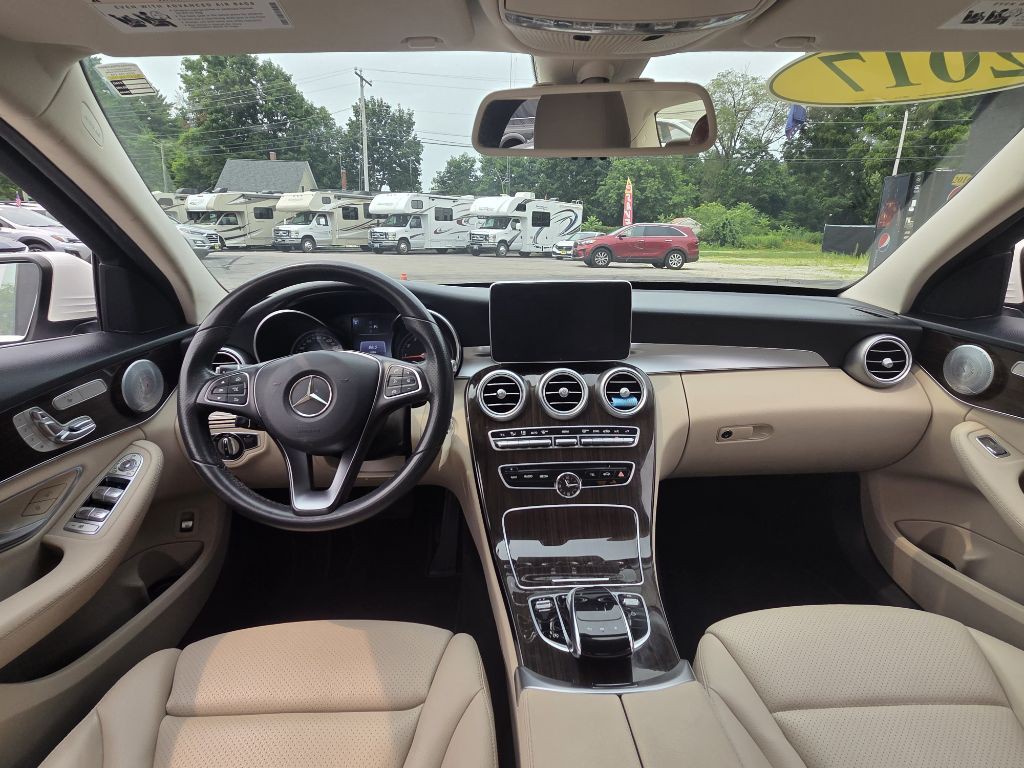 2017 Mercedes-Benz C-Class Image 11