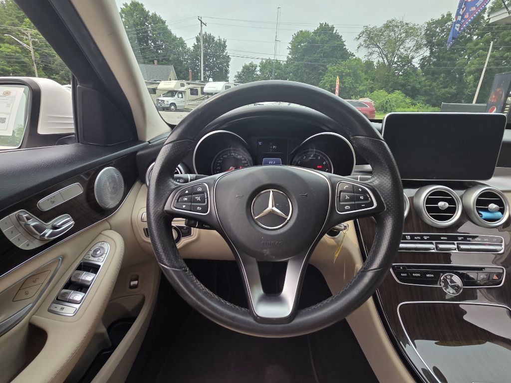 2017 Mercedes-Benz C-Class Image 12