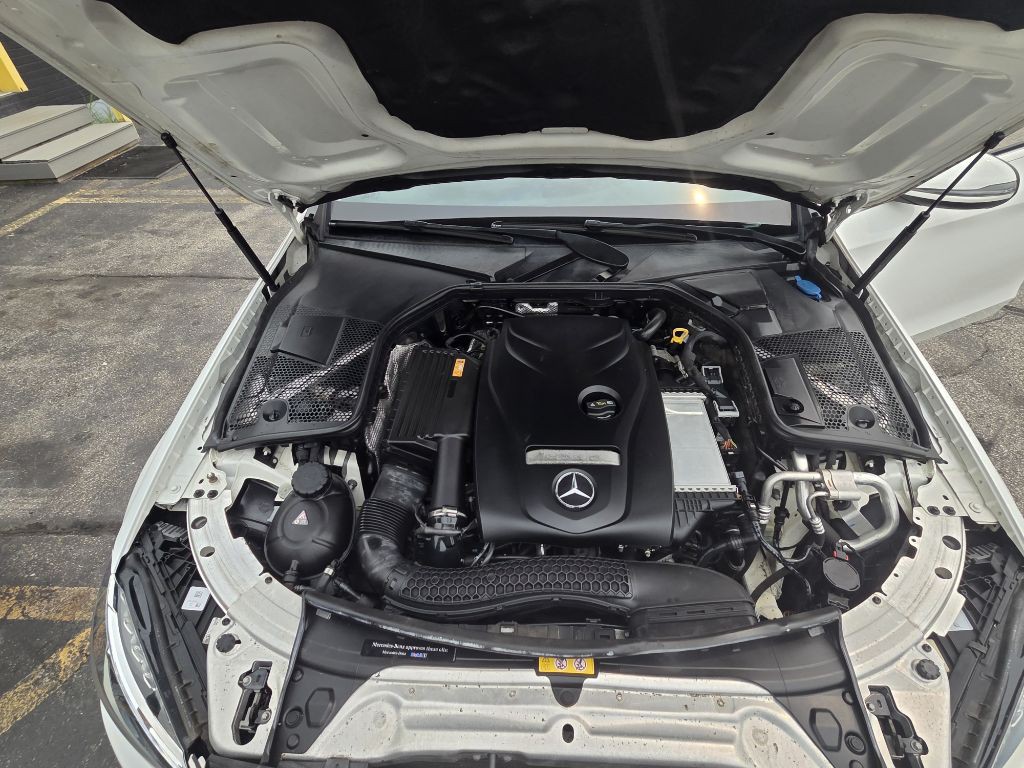 2017 Mercedes-Benz C-Class Image 23