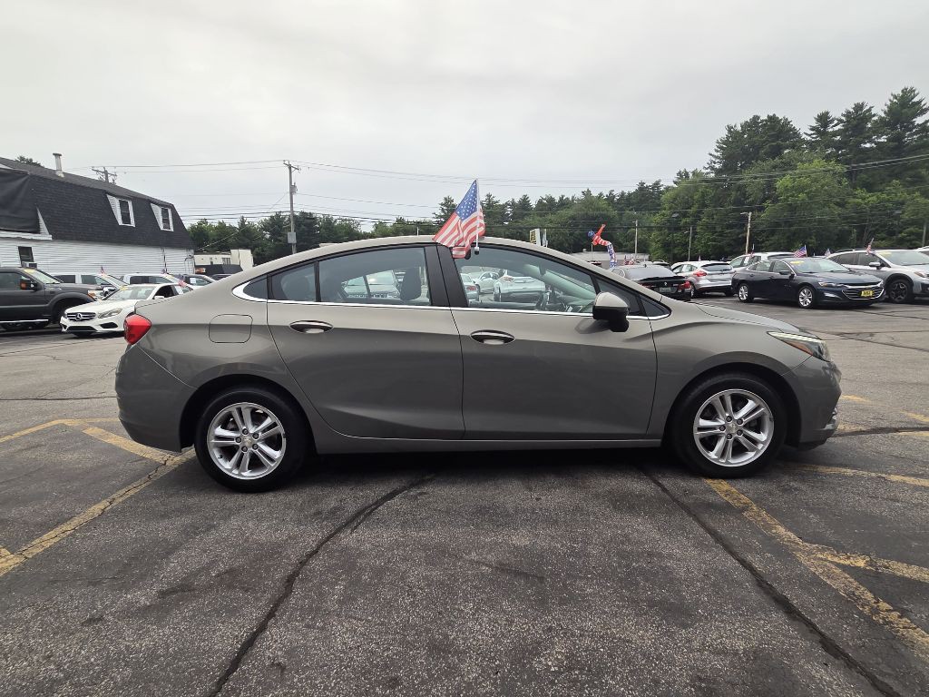 2017 Chevrolet Cruze Image 5