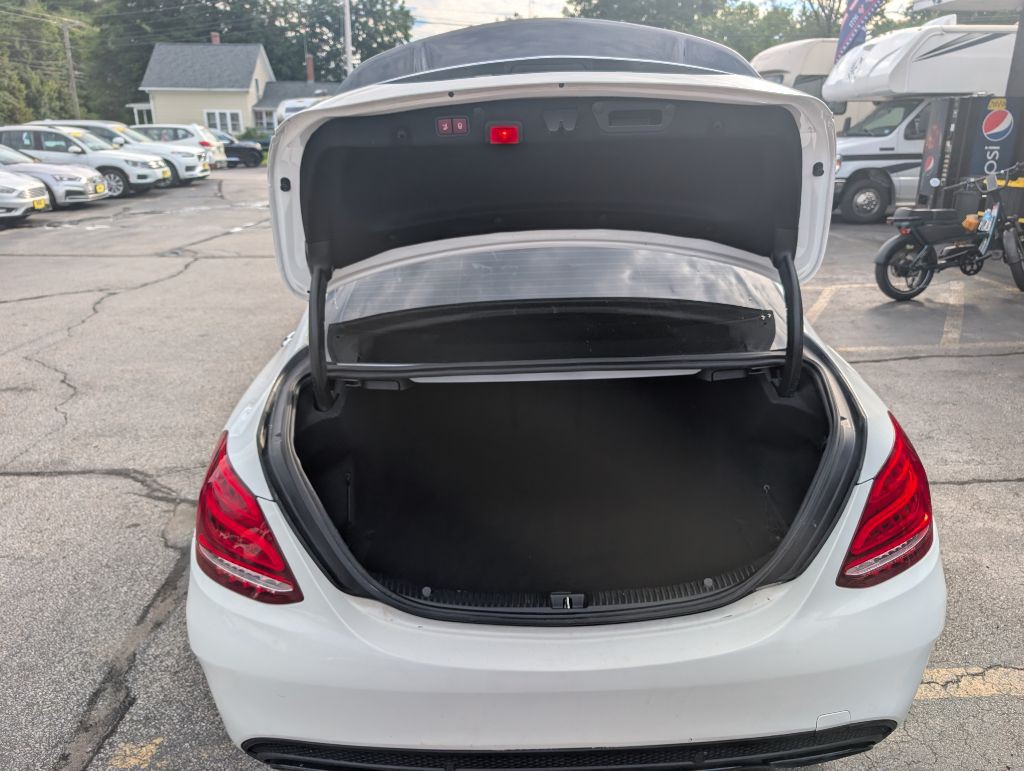 2017 Mercedes-Benz C-Class Image 8