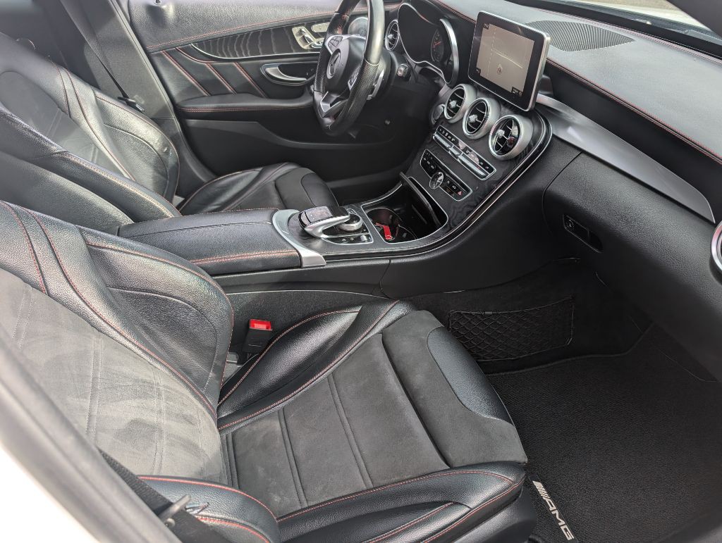 2017 Mercedes-Benz C-Class Image 17
