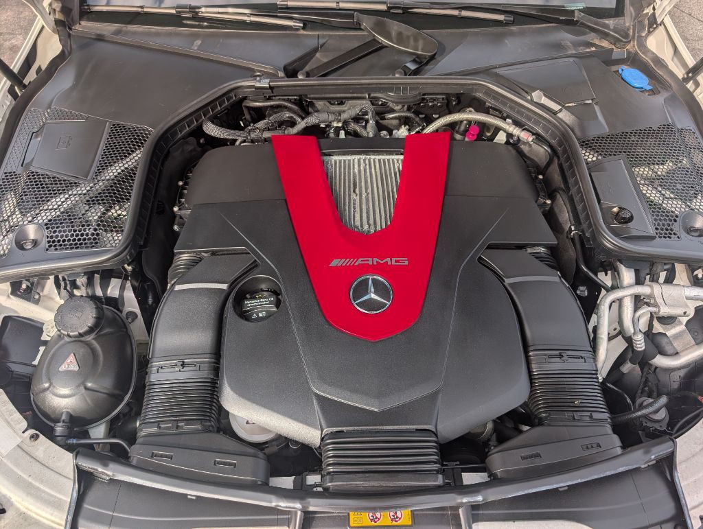 2017 Mercedes-Benz C-Class Image 19