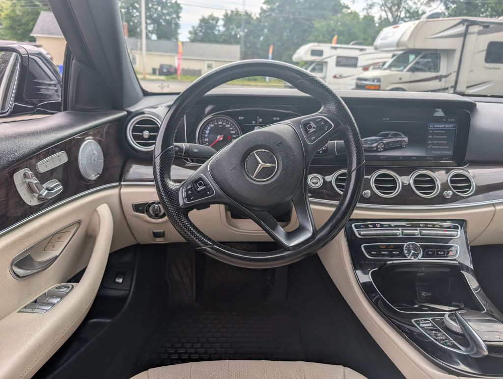 2017 Mercedes-Benz E-Class Image 11