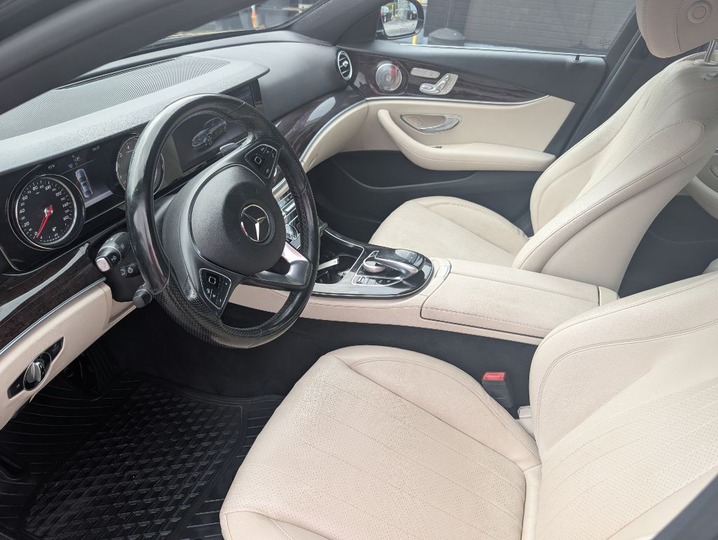 2017 Mercedes-Benz E-Class Image 17