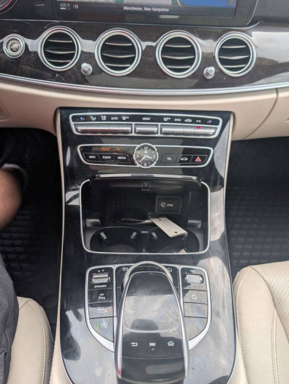 2017 Mercedes-Benz E-Class Image 20