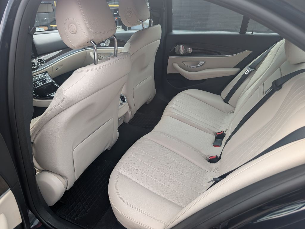 2017 Mercedes-Benz E-Class Image 21