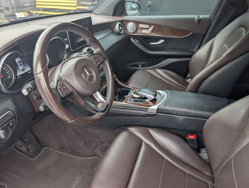2018 Mercedes-Benz GLC-Class Image 10