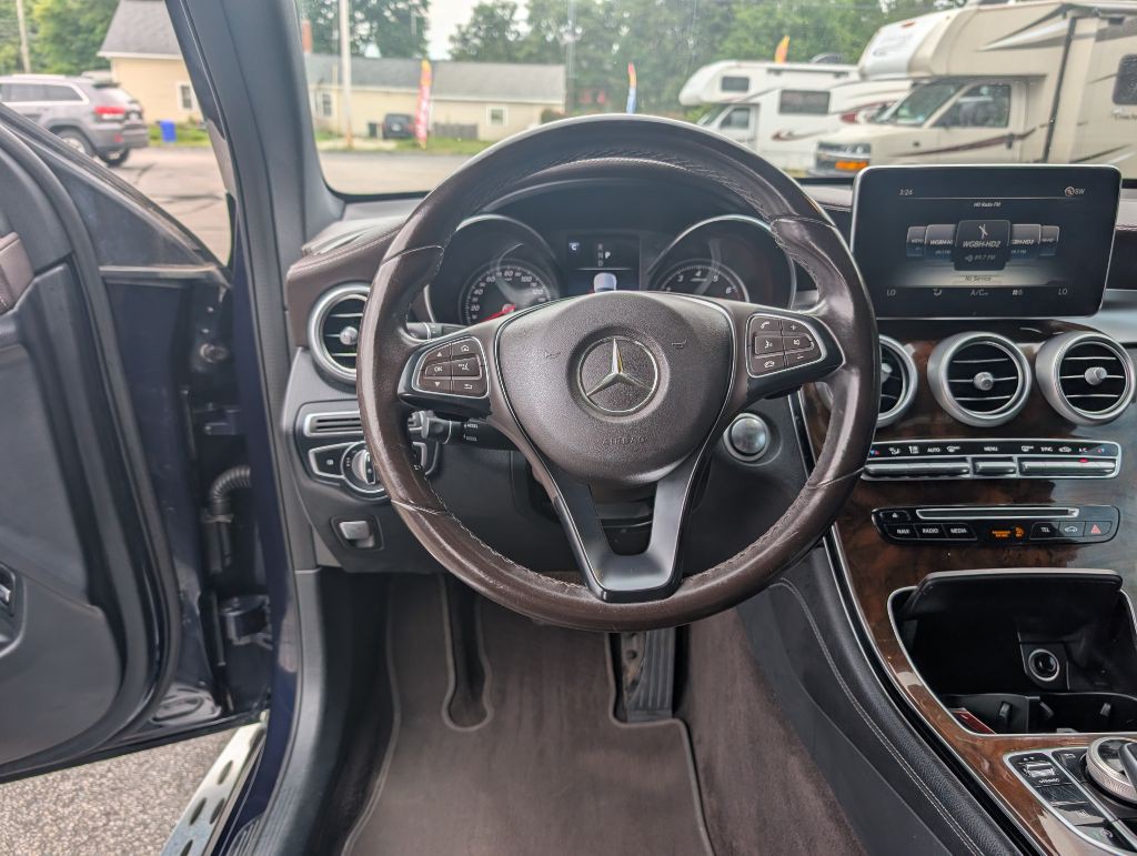 2018 Mercedes-Benz GLC-Class Image 12