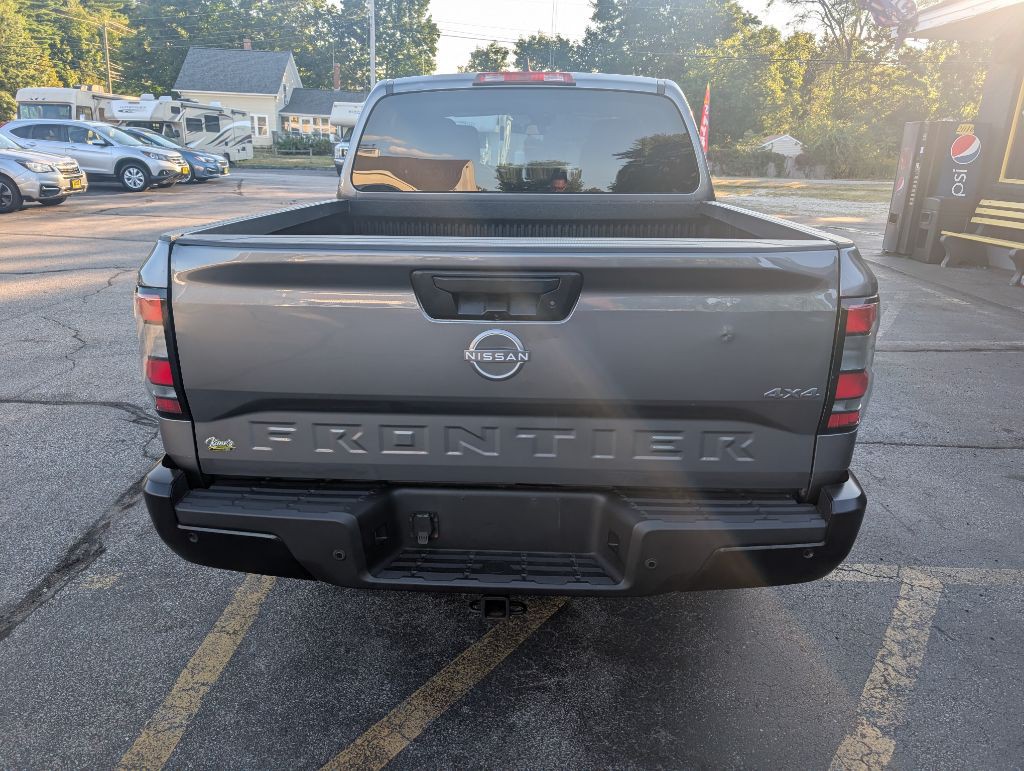 2022 Nissan Frontier Image 6