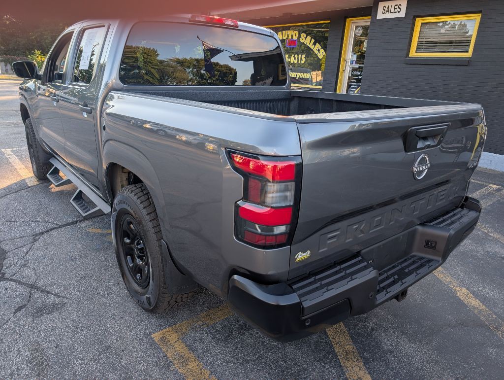 2022 Nissan Frontier Image 7