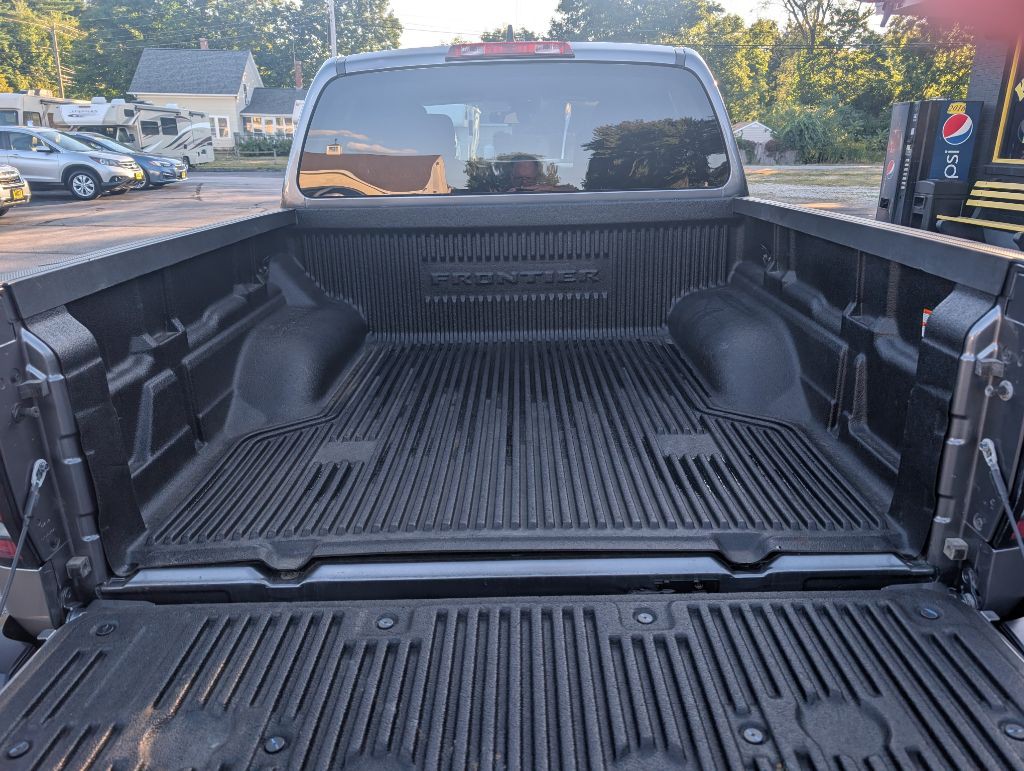 2022 Nissan Frontier Image 8