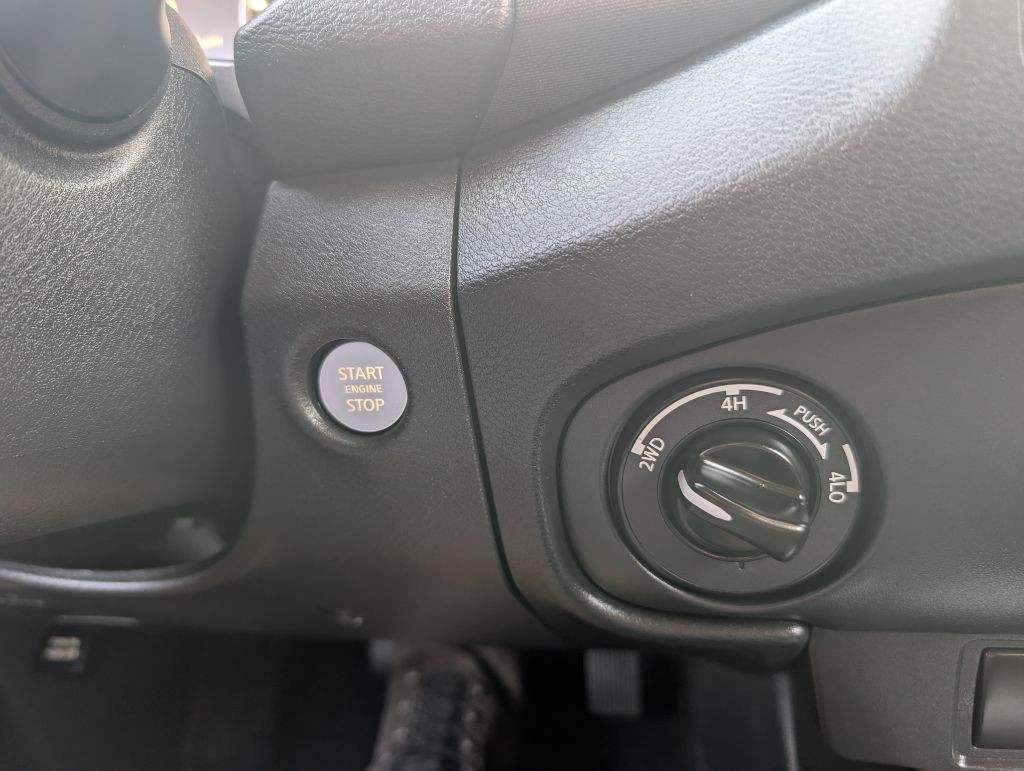 2022 Nissan Frontier Image 16