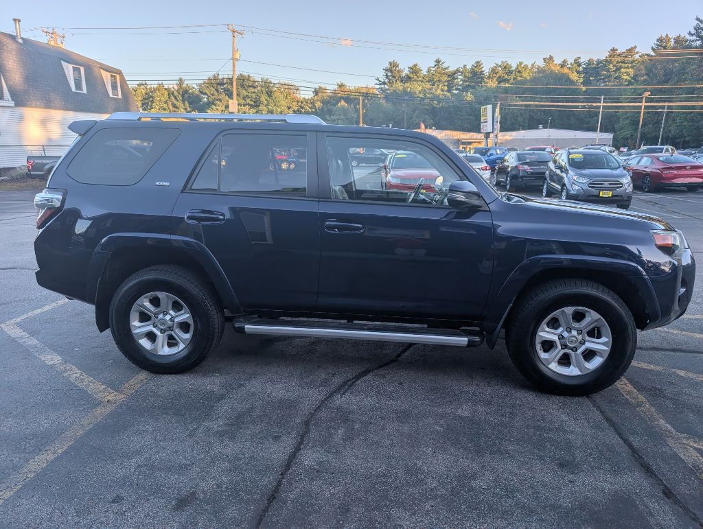 2017 Toyota 4Runner Image 10
