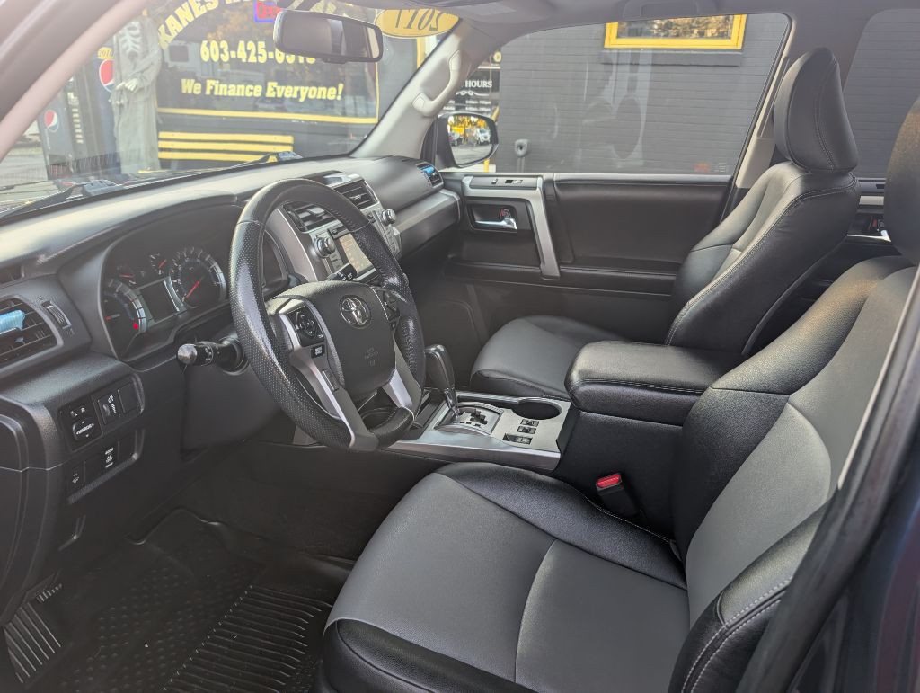 2017 Toyota 4Runner Image 13