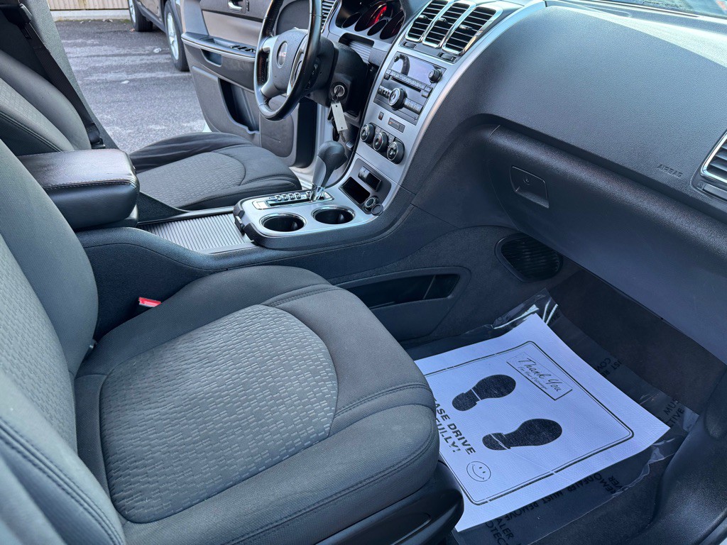2012 GMC Acadia Image 16