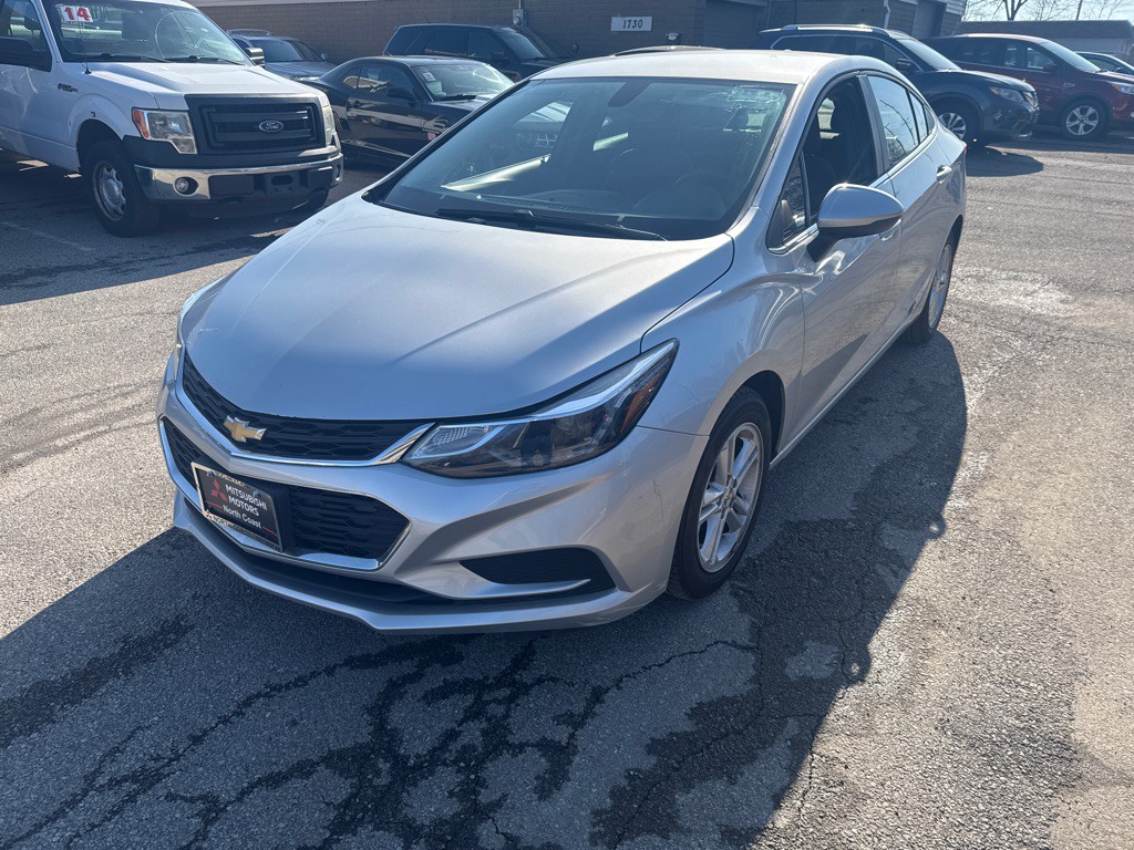 2016 Chevrolet Cruze Image 1