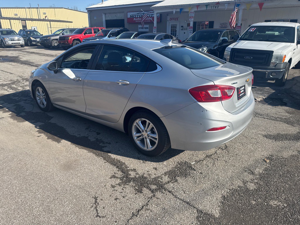 2016 Chevrolet Cruze Image 3