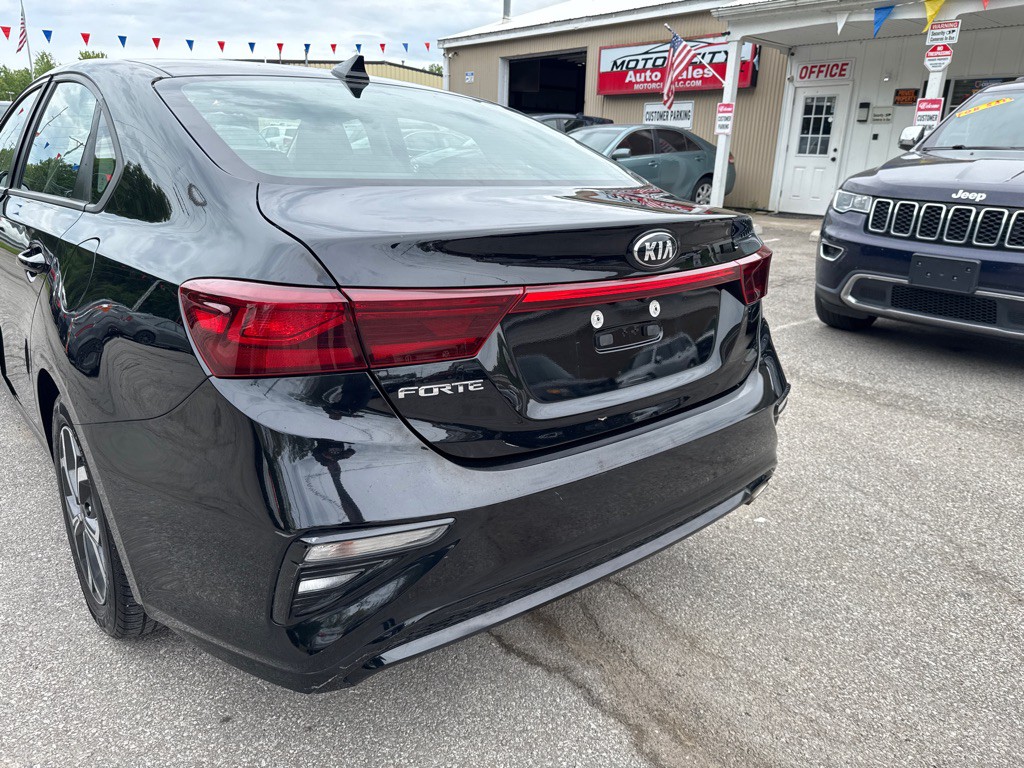 2019 Kia Forte Image 4