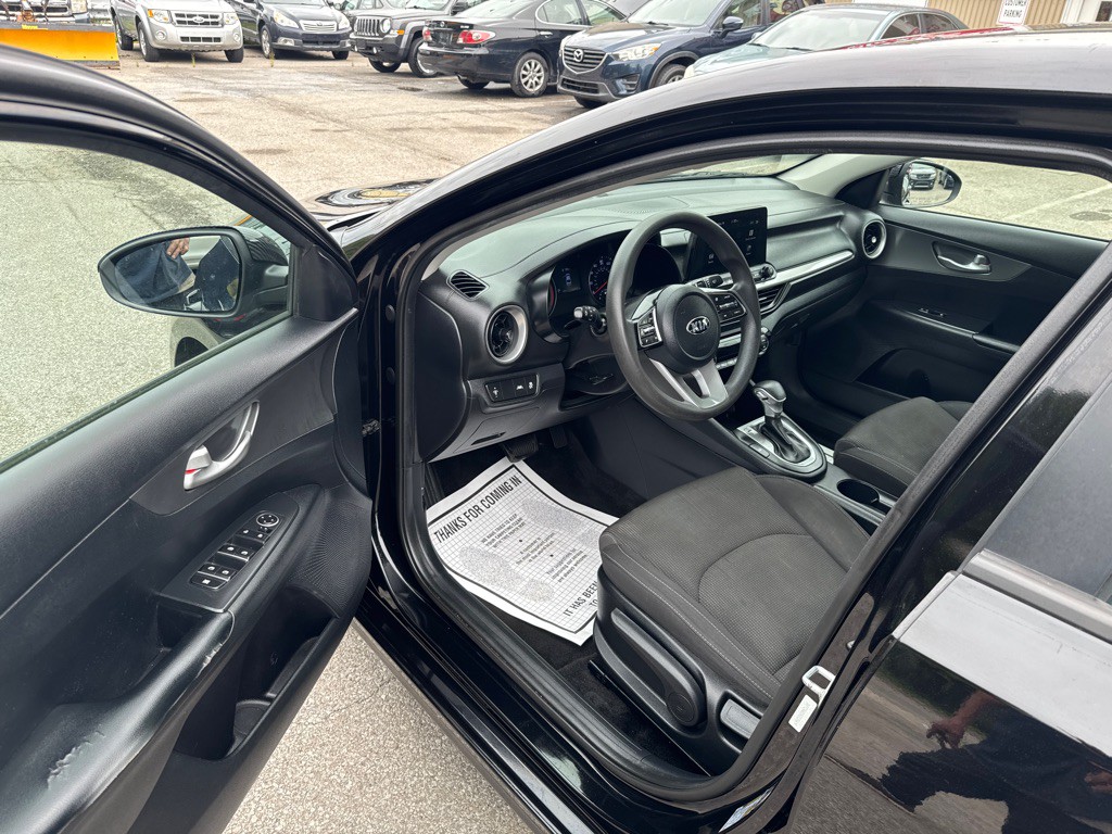 2019 Kia Forte Image 12