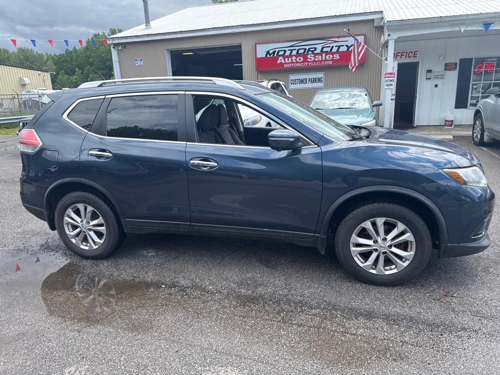 2015 Nissan Rogue Image 2