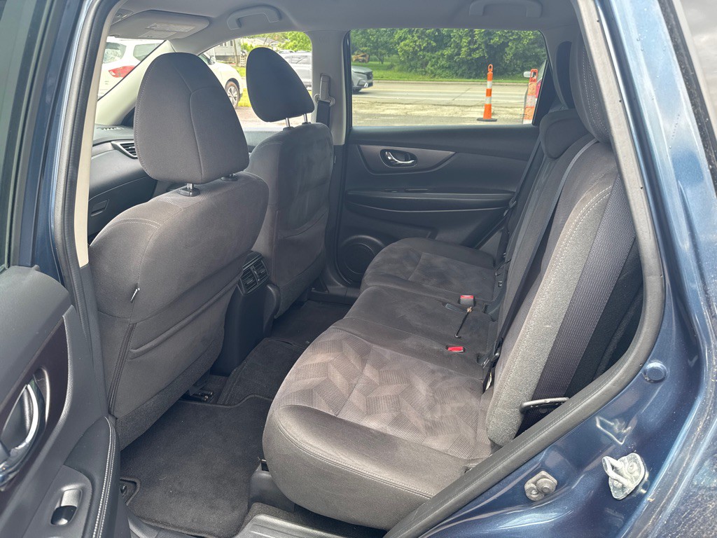 2015 Nissan Rogue Image 9