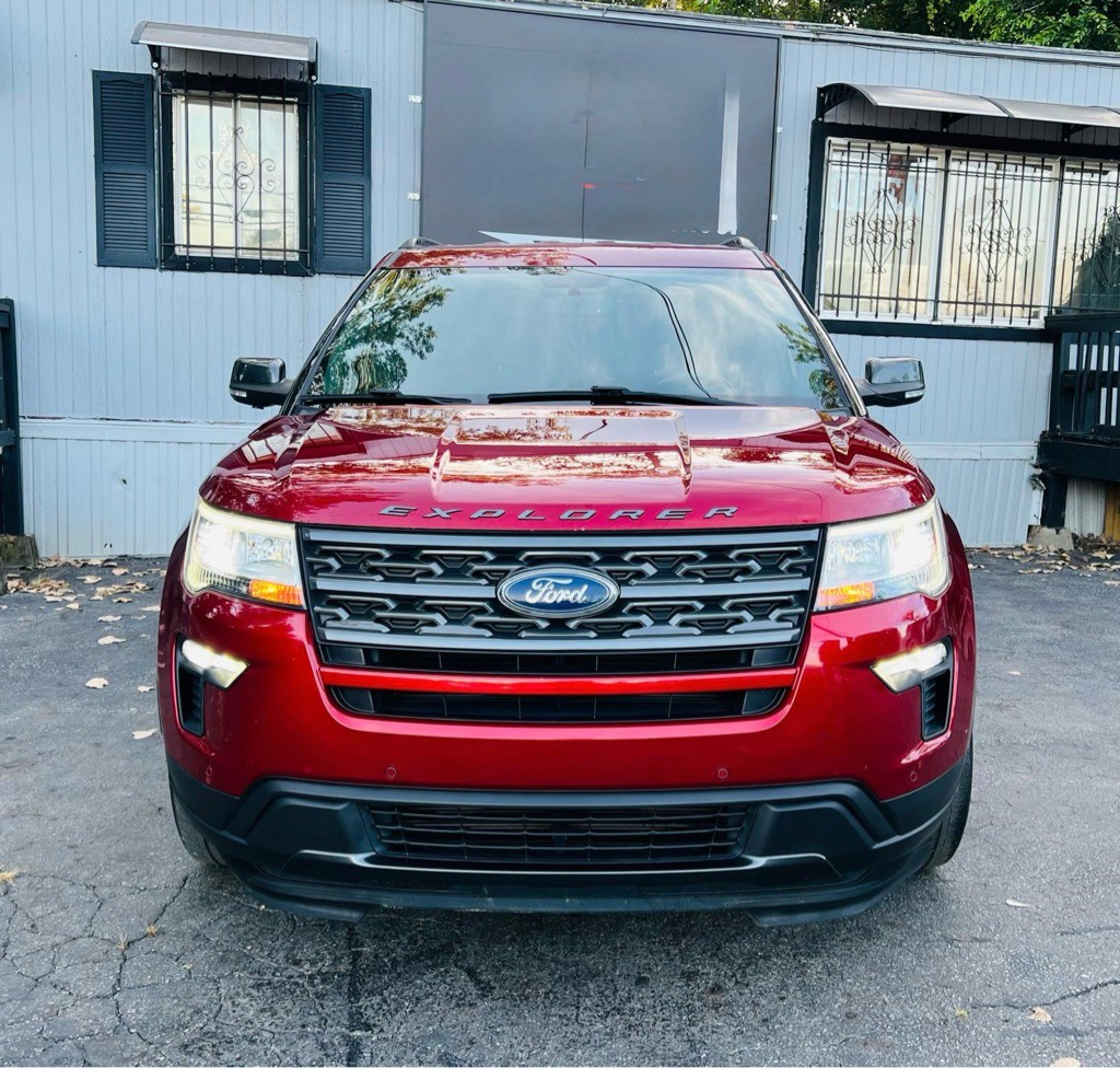 2019 Ford Explorer Image 1