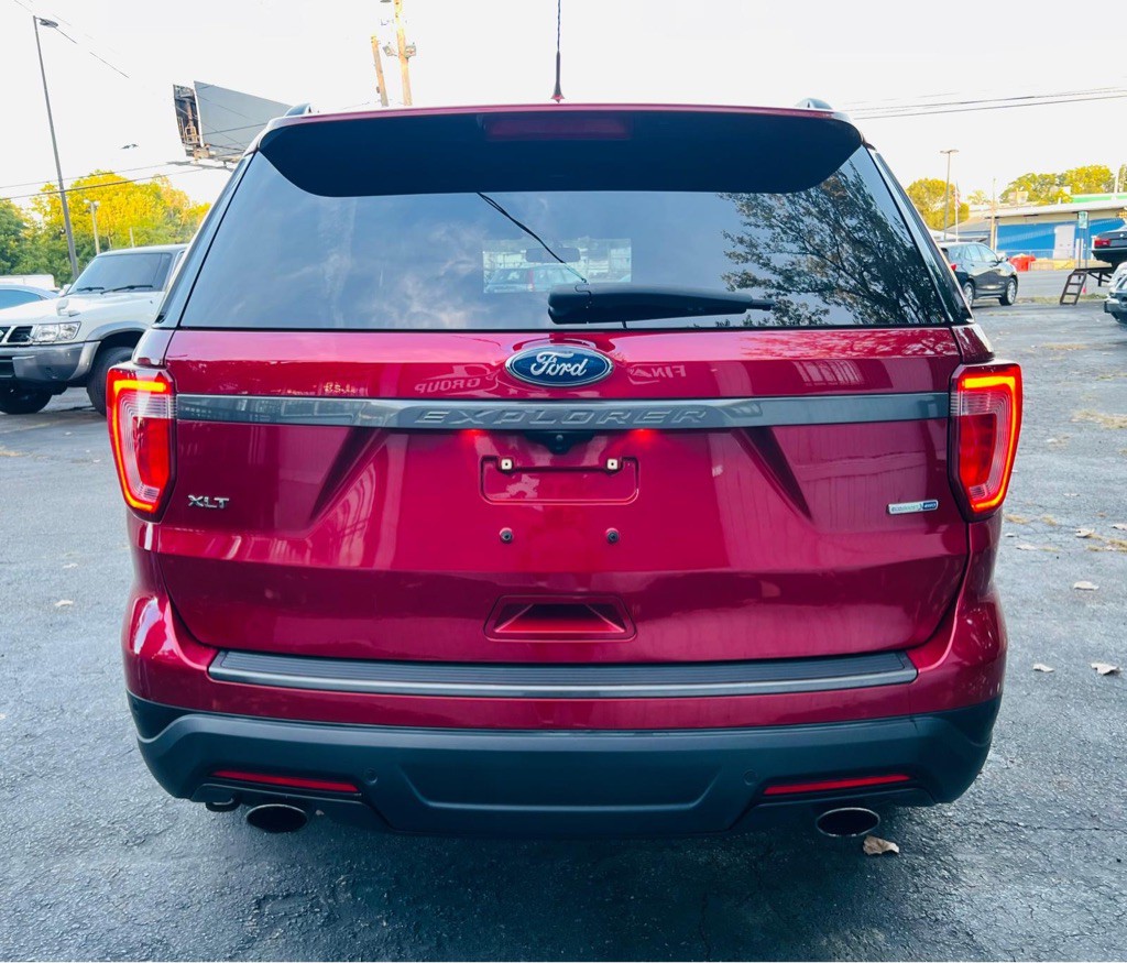 2019 Ford Explorer Image 5
