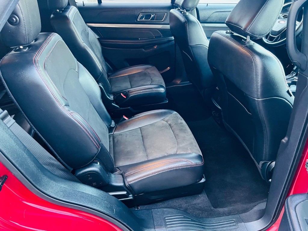 2019 Ford Explorer Image 10
