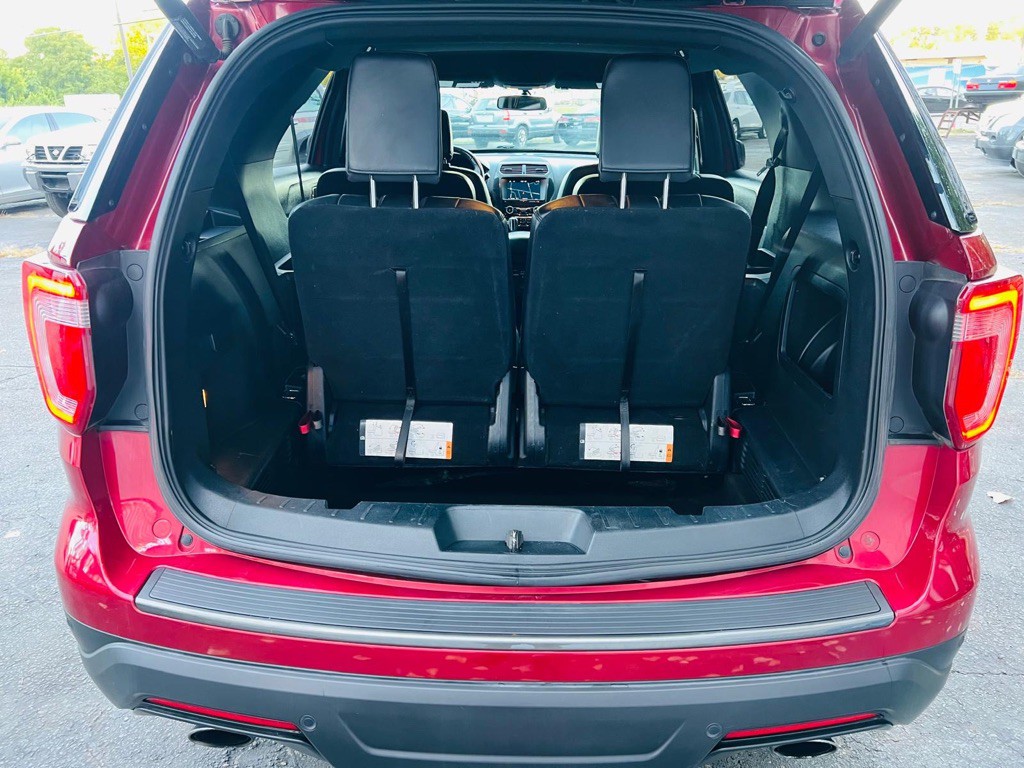 2019 Ford Explorer Image 13