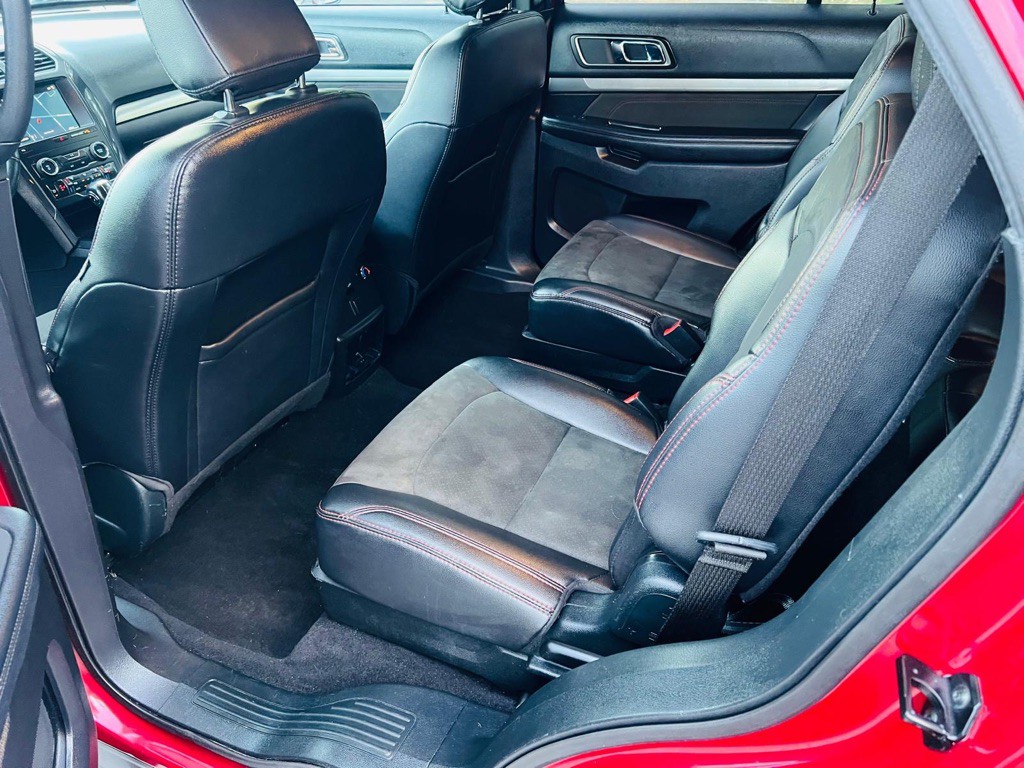 2019 Ford Explorer Image 14