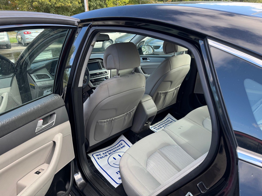 2017 Hyundai Sonata Image 9