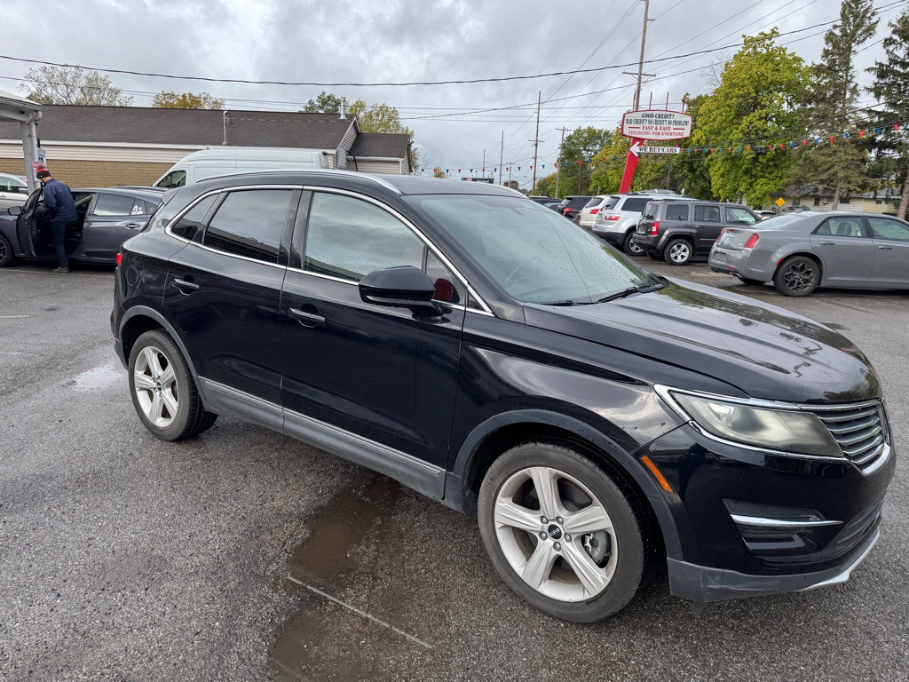 2016 Lincoln MKC Image 1