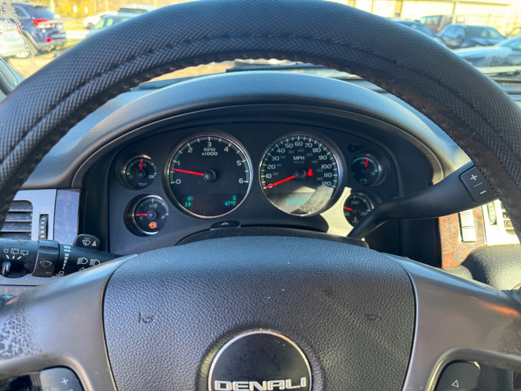 2012 GMC Yukon Image 18