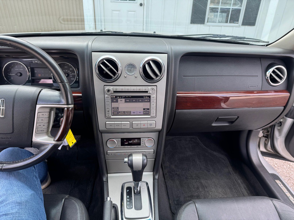 2008 Lincoln MKZ Image 16