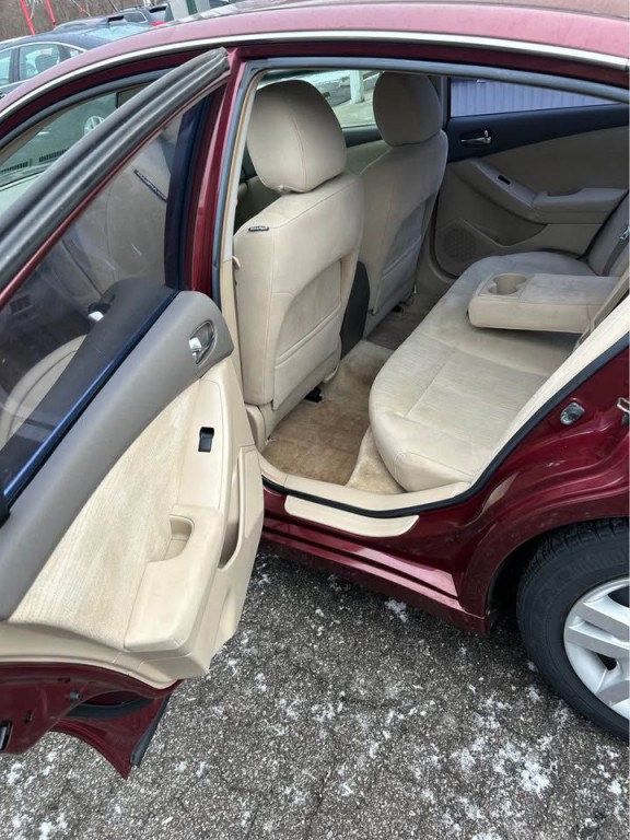 2010 Nissan Altima Image 14