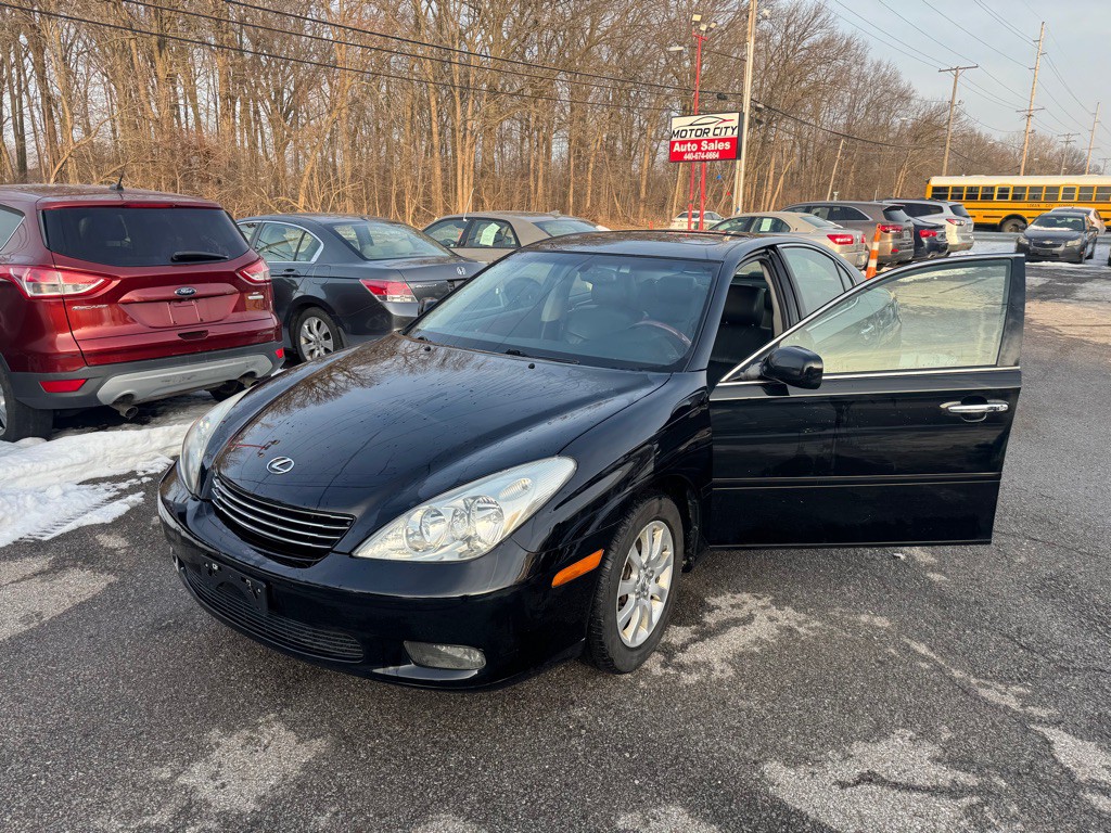 2004 Lexus ES Image 4