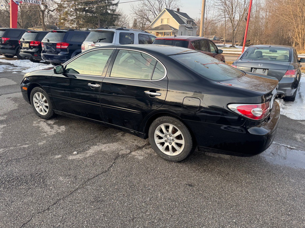 2004 Lexus ES Image 5