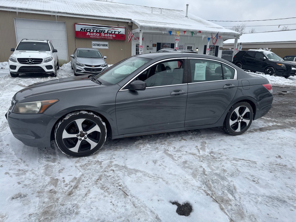 2009 Honda Accord Image 2