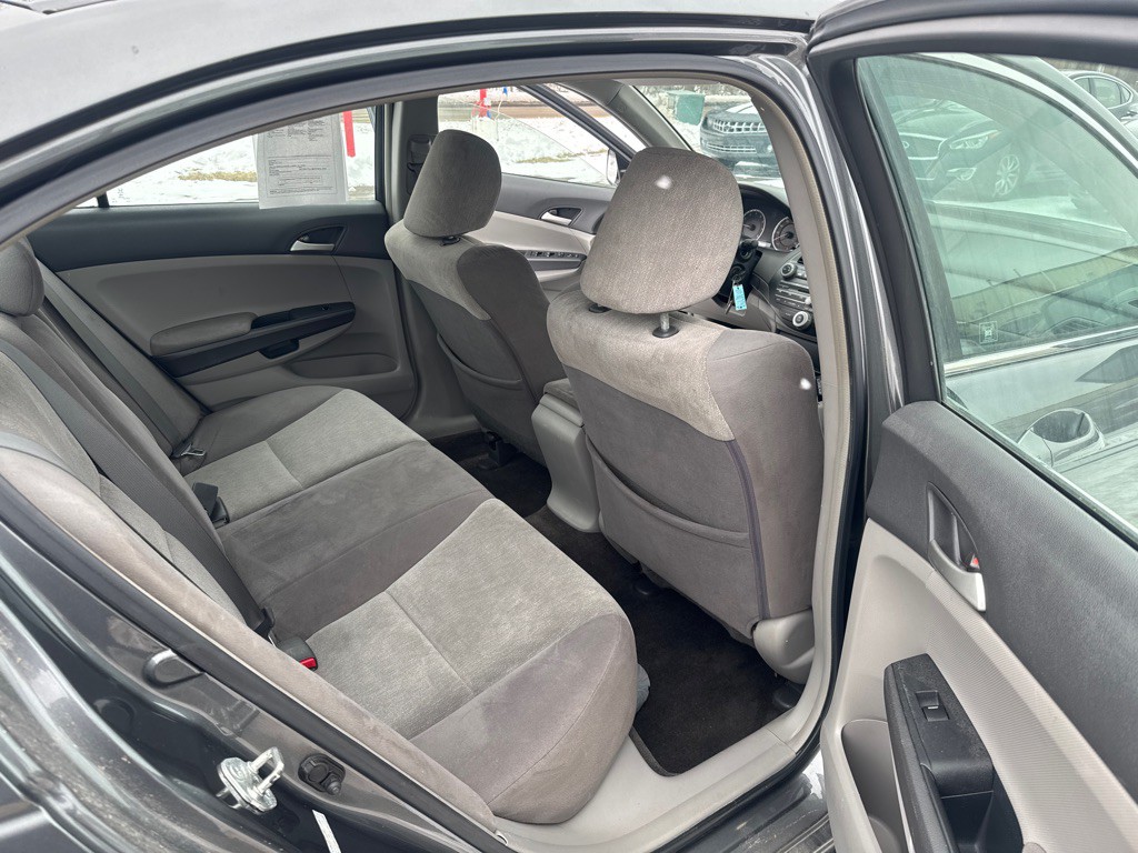 2009 Honda Accord Image 11