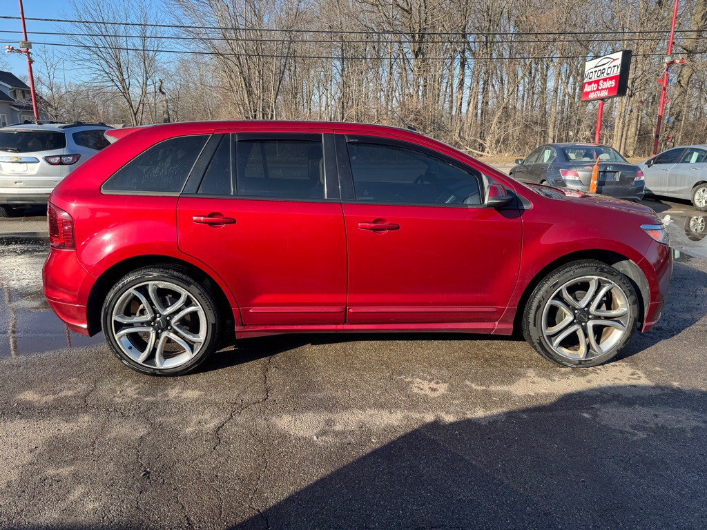 2013 Ford Edge Image 9