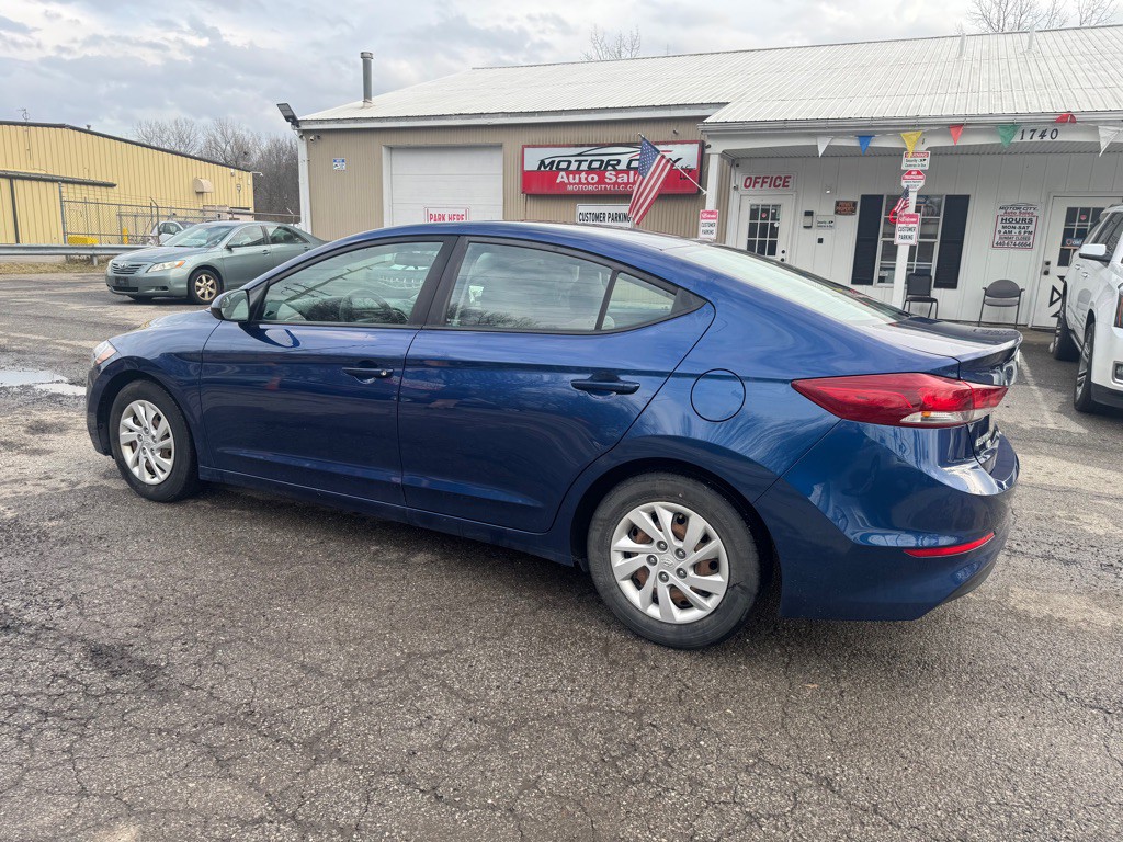 2018 Hyundai Elantra Image 5