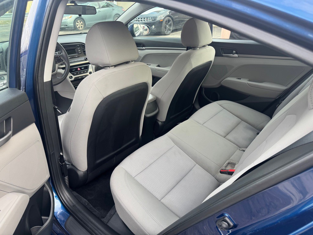 2018 Hyundai Elantra Image 12
