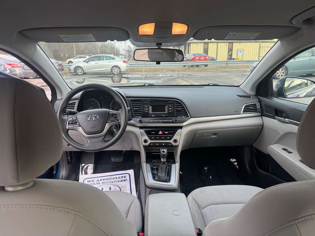 2018 Hyundai Elantra Image 14