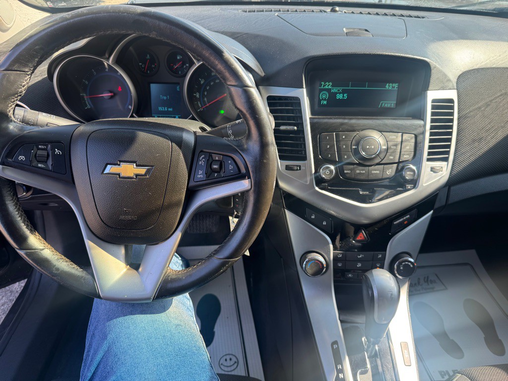 2011 Chevrolet Cruze Image 10