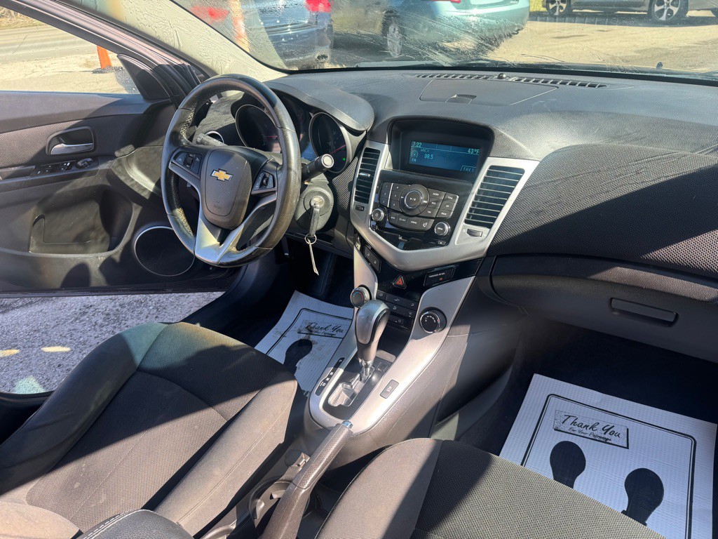 2011 Chevrolet Cruze Image 14