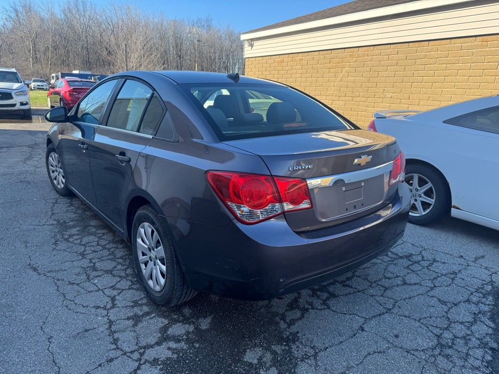 2011 Chevrolet Cruze Image 4