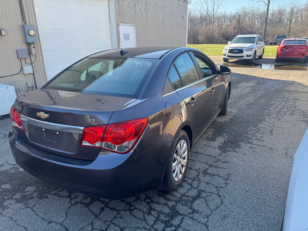 2011 Chevrolet Cruze Image 6