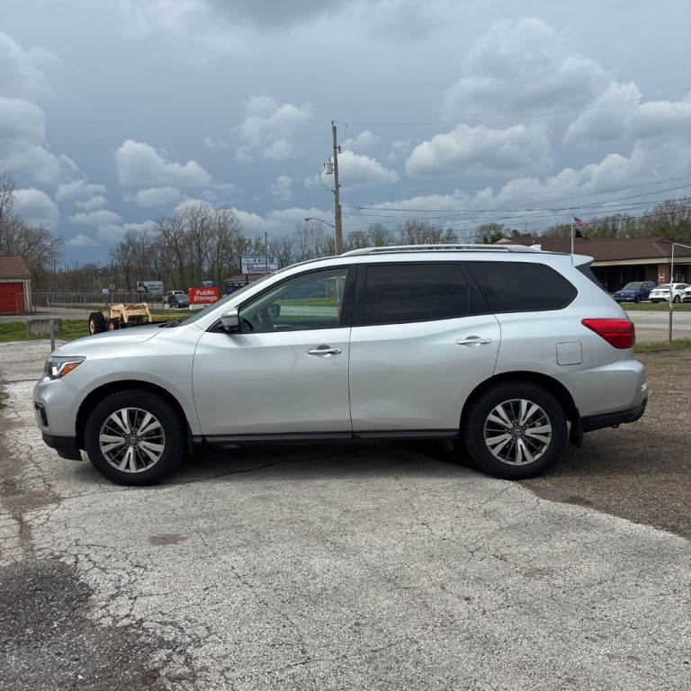 2019 Nissan Pathfinder Image 3